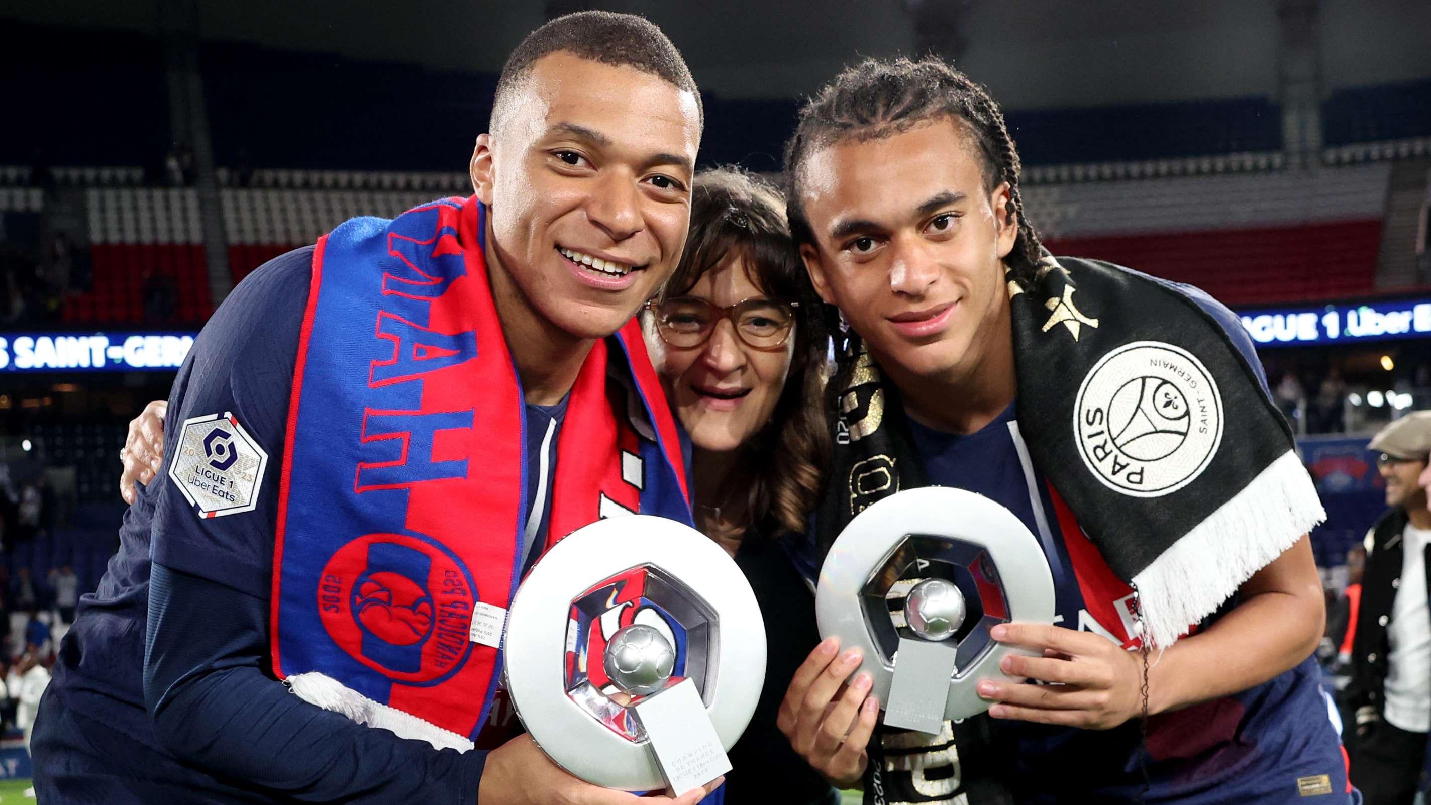 都在为球队 都在为球队