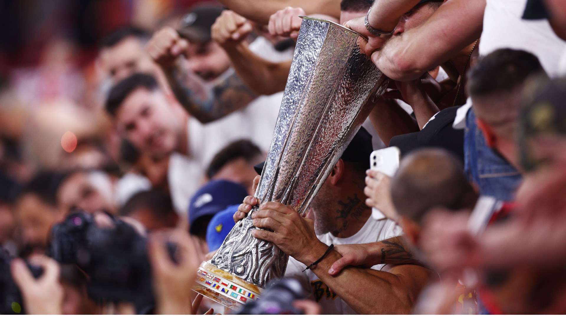 性或不当行 性或不当行